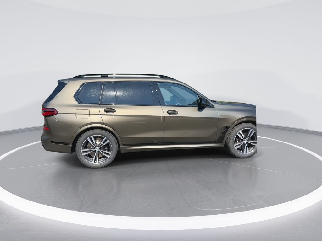 2025 BMW X7 M60i 9