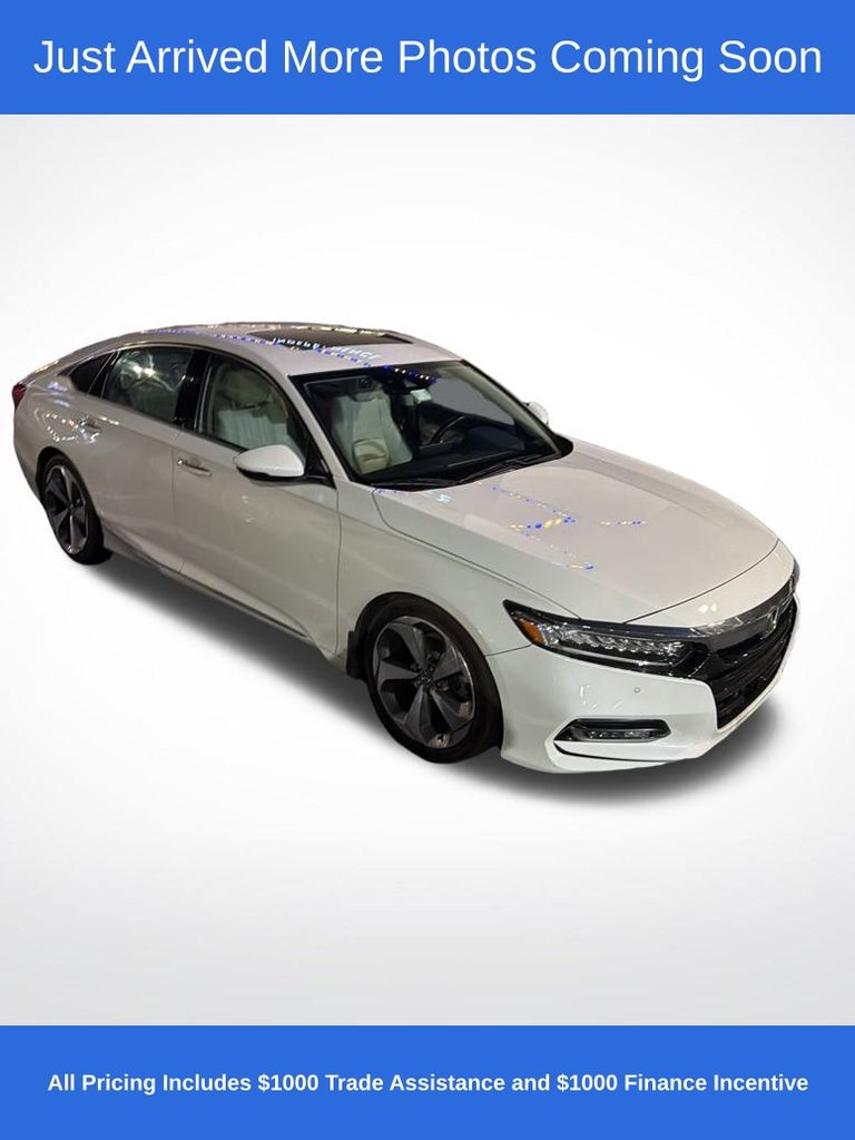 2020 Honda Accord Touring's photo