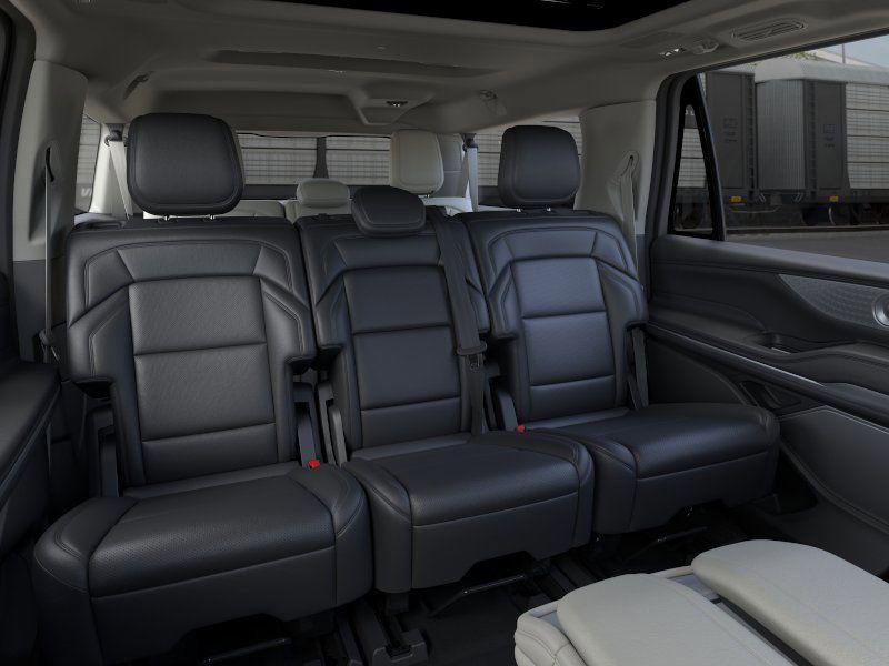 2025 Lincoln Navigator Reserve 11