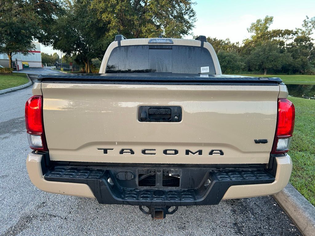 Thumbnail: 2018 Toyota Tacoma - 4