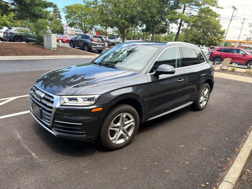 Used 2018 Gray Audi 2.0T image 4