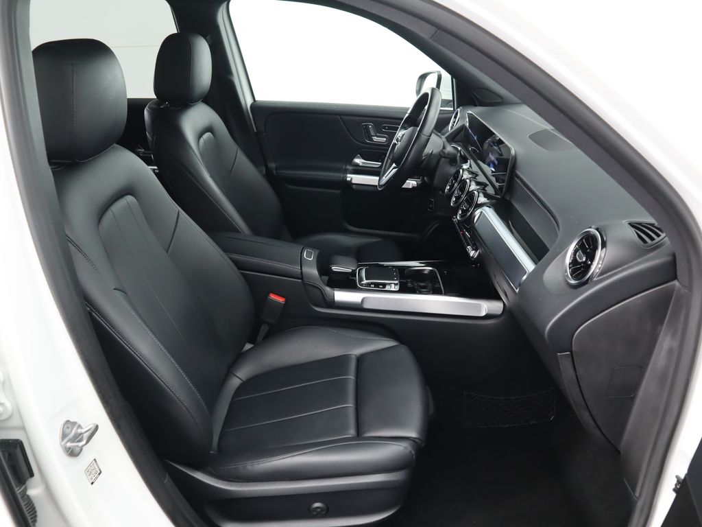 2020 Mercedes-Benz GLB 250 20