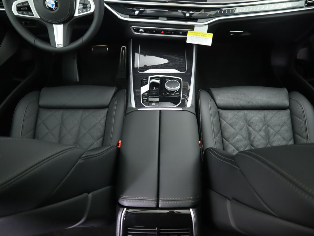 Thumbnail: 2026 BMW X5 - 17