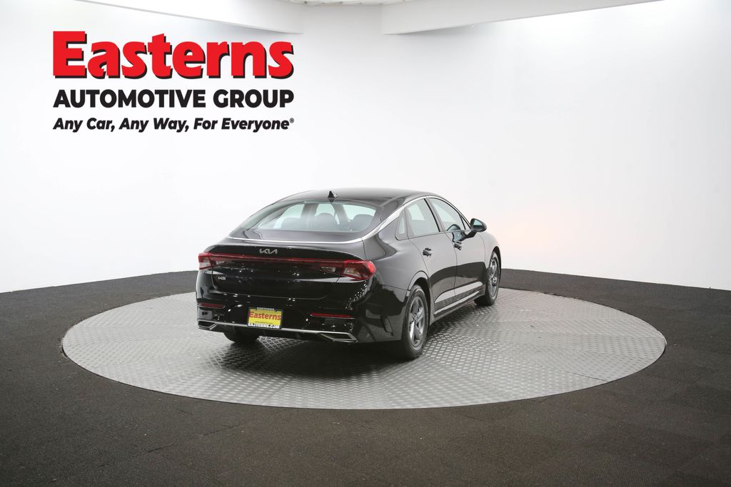 Used 2023 Black Kia LXS image 39