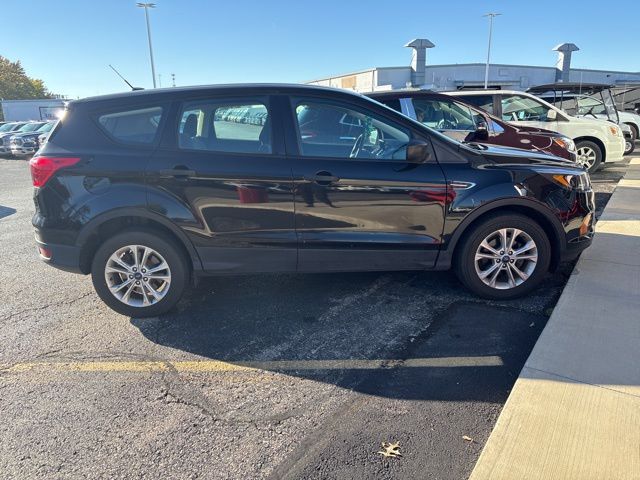 2019 Ford Escape S 4