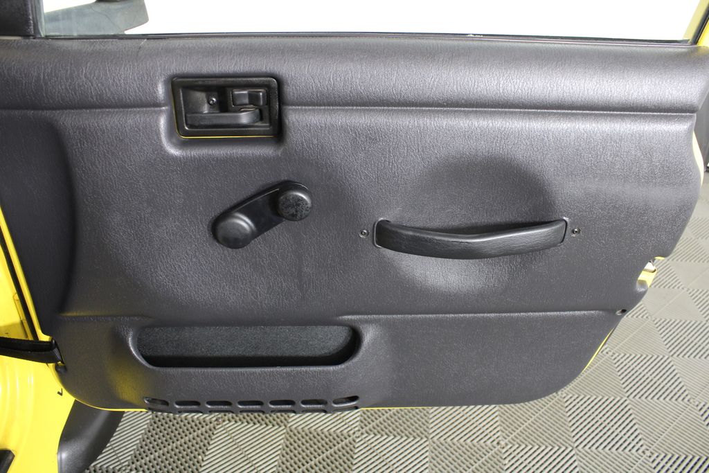Used 2004 Jeep Wrangler for sale in 