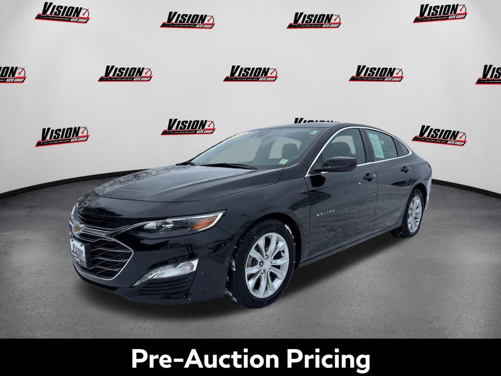 Mosaic Black Metallic 2025 Chevrolet Malibu LT with 1LT FWD Sedan Front-Wheel Drive Continuously Variable Transmission