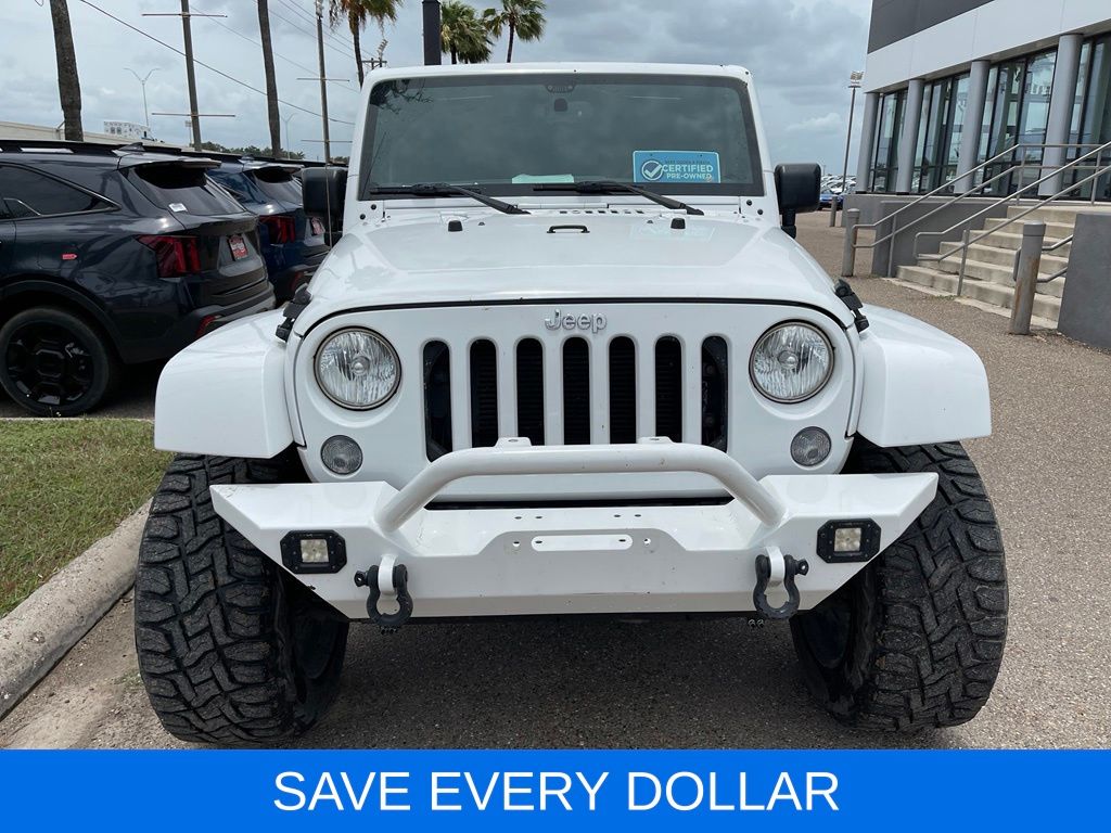 Used 2016 White/off-white Jeep Unlimited Rubicon image 2