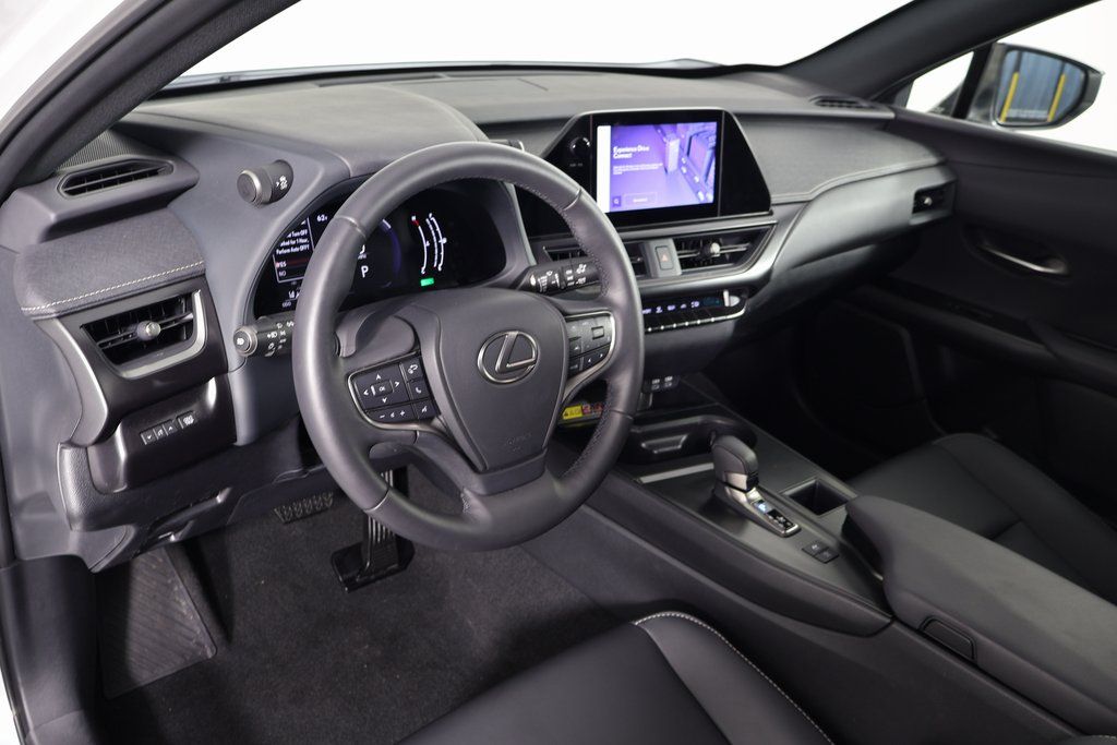 Thumbnail: 2025 Lexus UX - 7