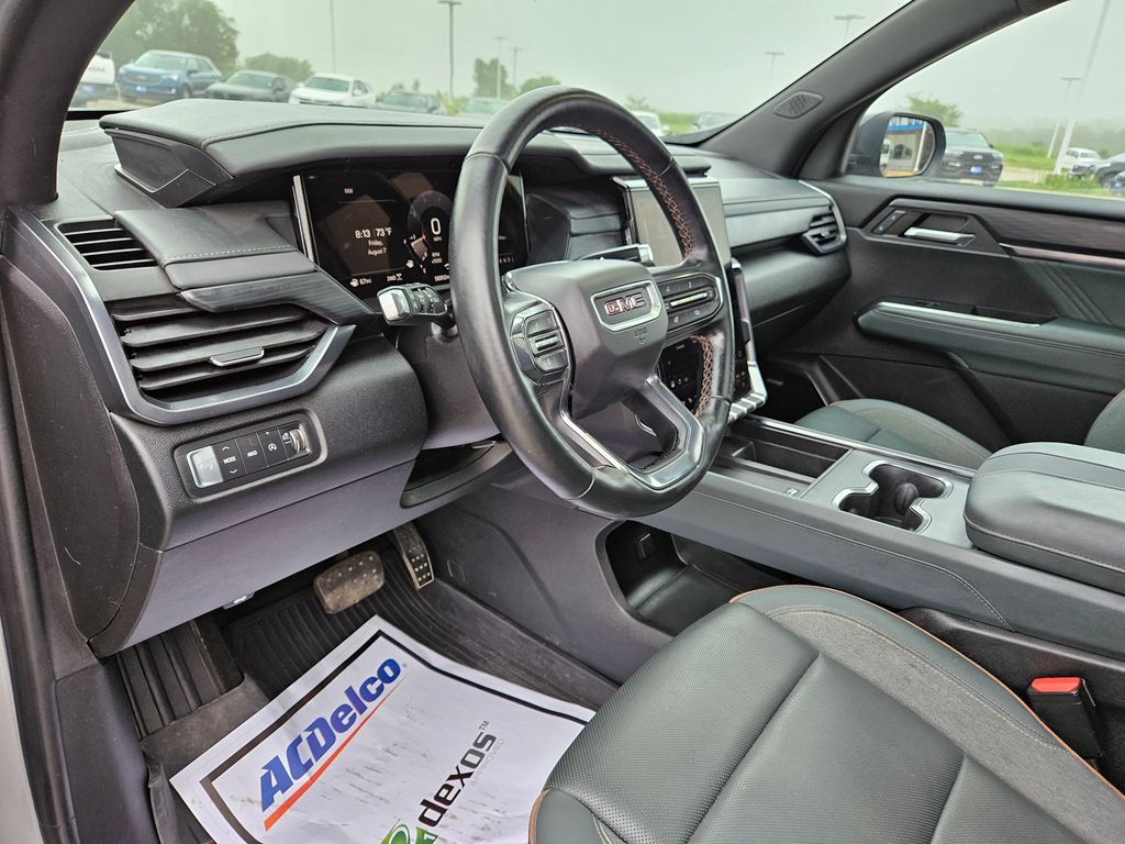 Used 2024 GMC Acadia SUV