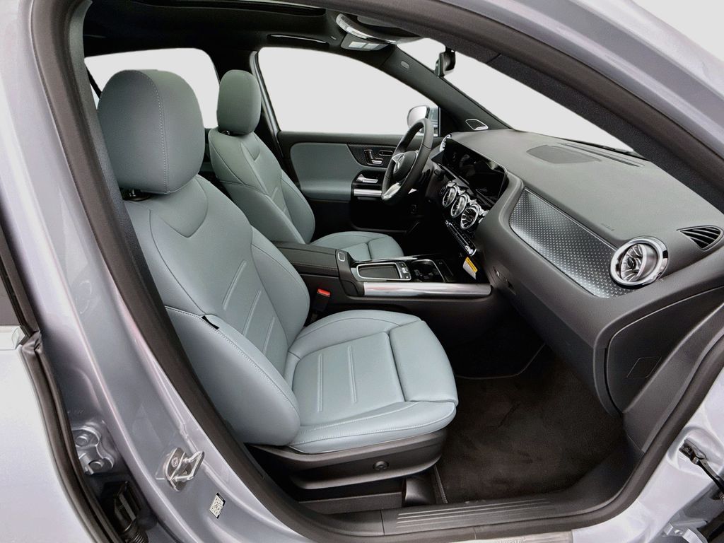 Thumbnail: 2026 Mercedes-Benz GLA - 19