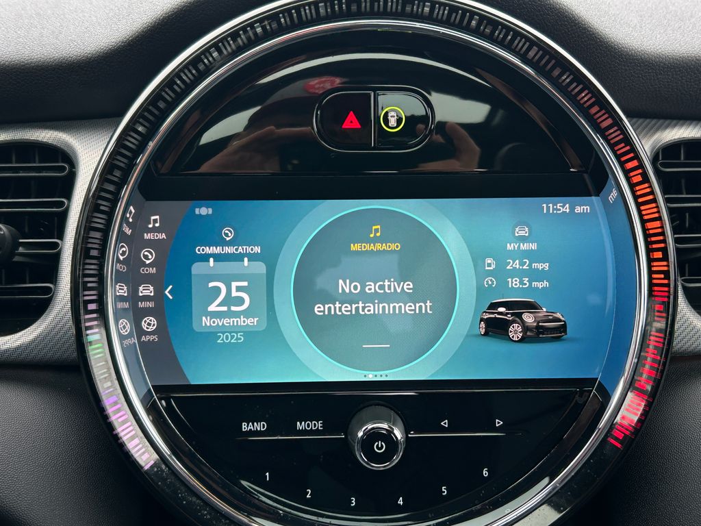 Thumbnail: 2023 MINI Cooper - 22