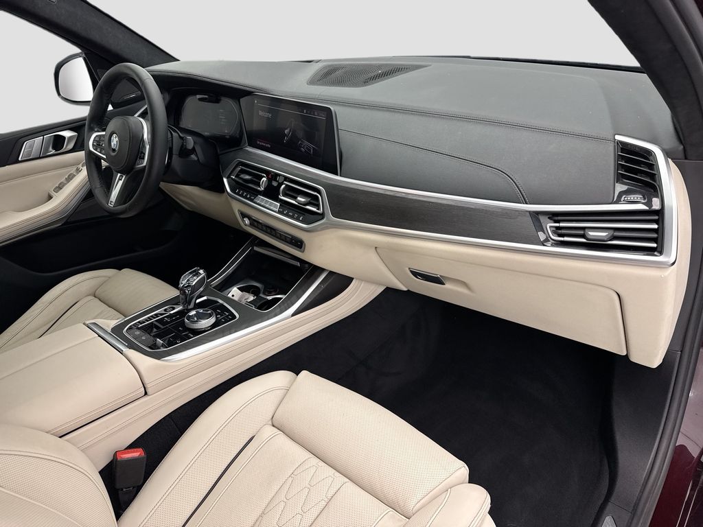 Thumbnail: 2020 BMW X7 - 16