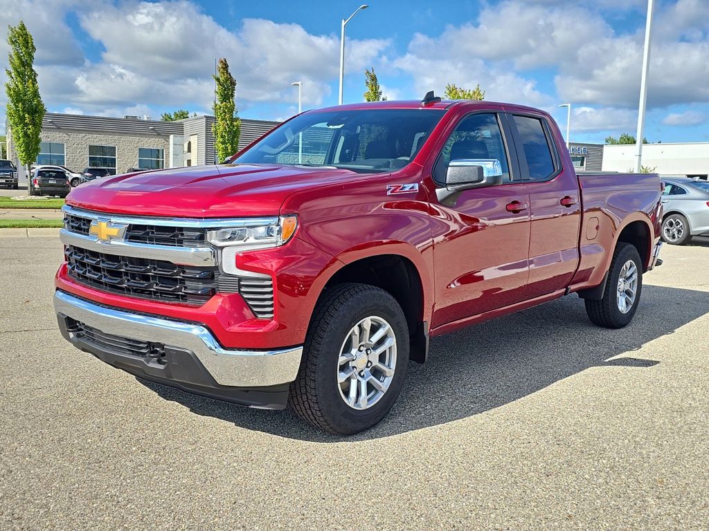 2024 Chevrolet Silverado 1500 LT 2