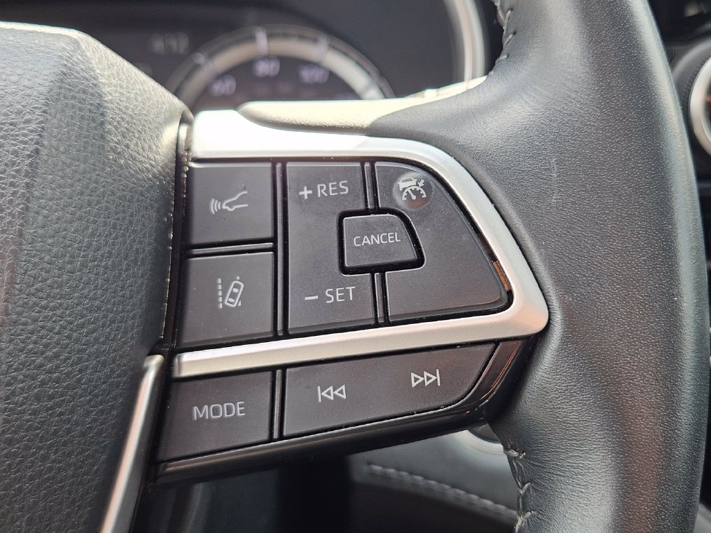Used 2023 Toyota Highlander SUV