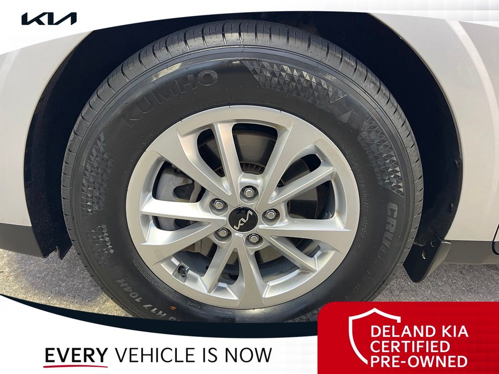 Used 2023 Kia Carnival Van