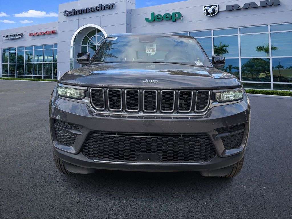 new 2025 Jeep Grand Cherokee car, priced at $26,420
