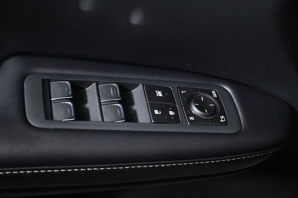 Thumbnail: 2022 Lexus RX - 29