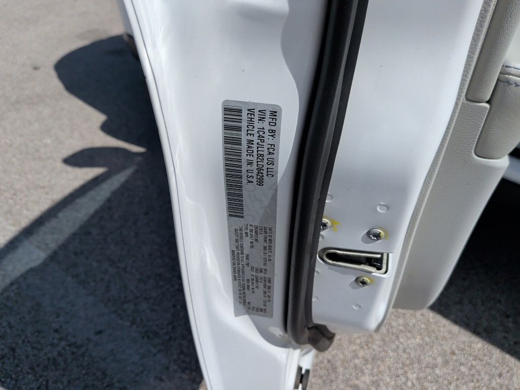 2020 Jeep Cherokee Latitude Plus White at Parkway Family Mazda