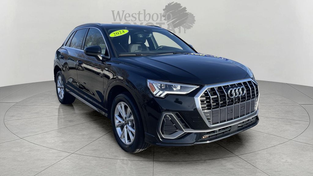 2024 Audi Q3 quattro Premium S Line 45 TFSI