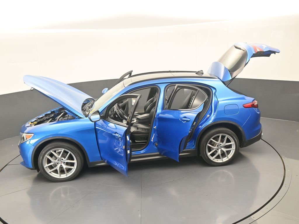 Used 2018 Misano Blue Metallic Alfa Romeo Ti image 66