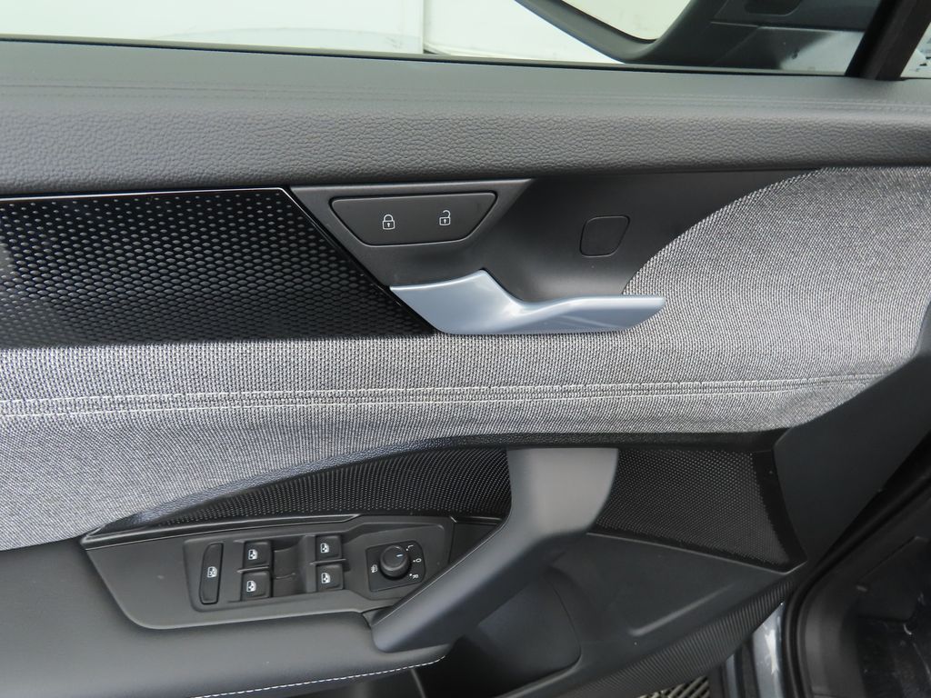 Thumbnail: 2026 Volkswagen Tiguan - 23