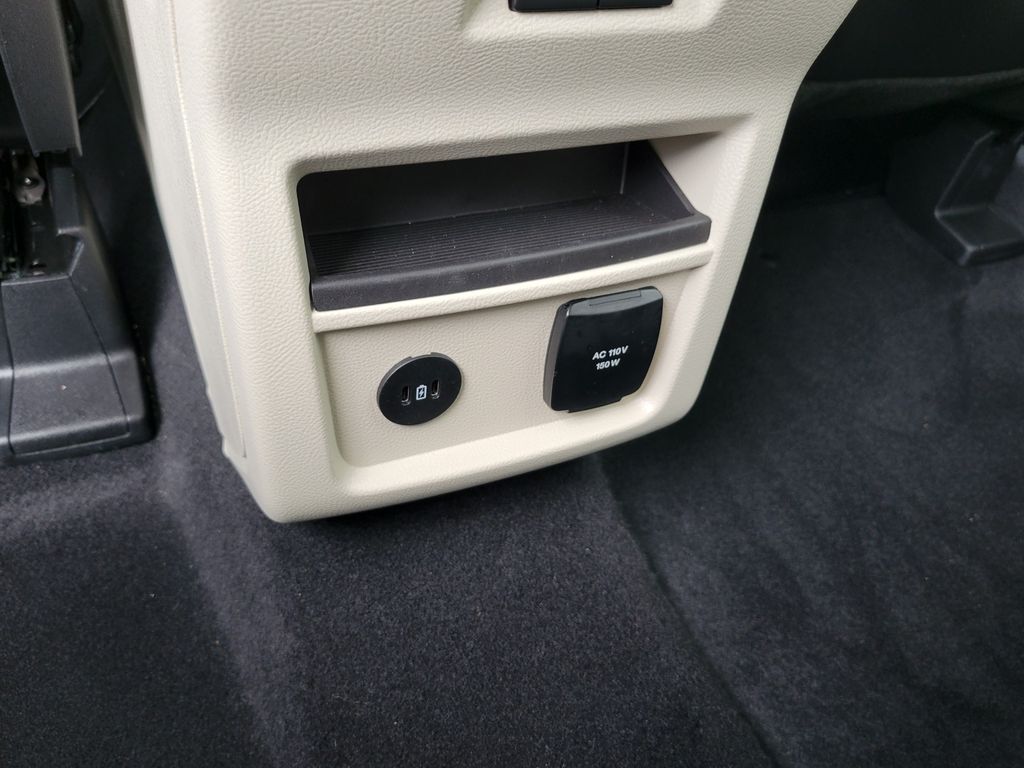 Thumbnail: 2024 Ford Edge - 22