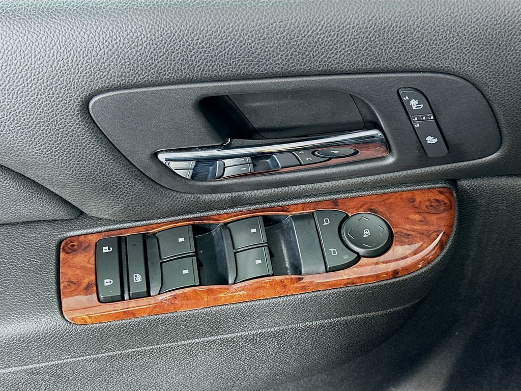 Thumbnail: 2014 GMC Yukon - 17