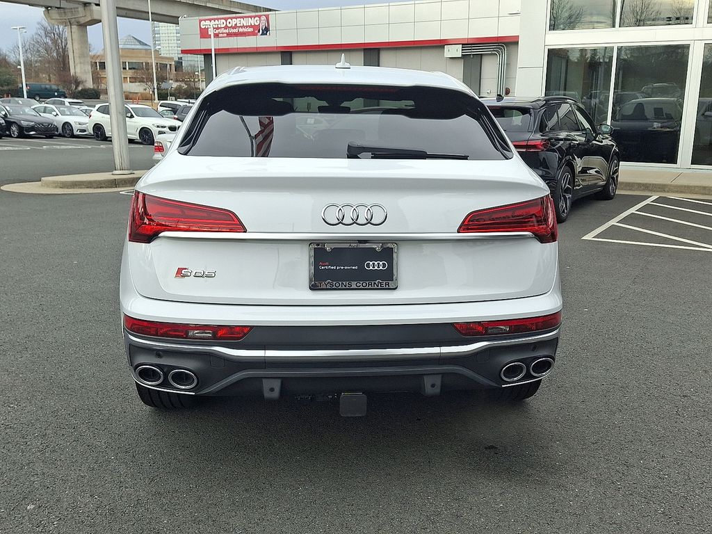 Thumbnail: 2023 Audi SQ5 - 5
