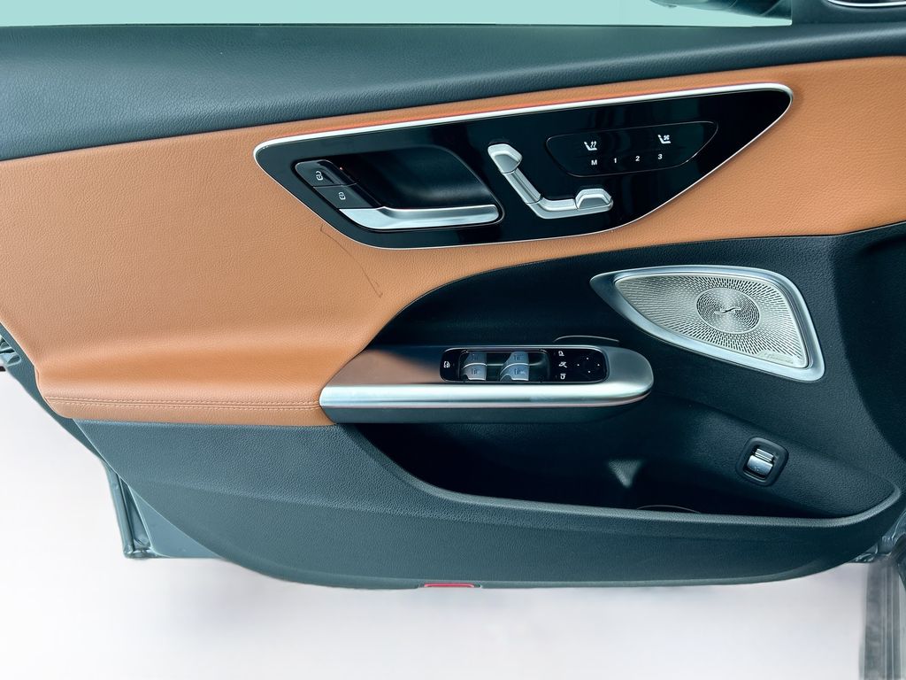 Thumbnail: 2025 Mercedes-Benz C-Class - 23