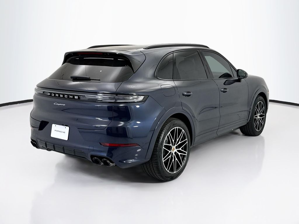 Thumbnail: 2026 Porsche Cayenne - 7