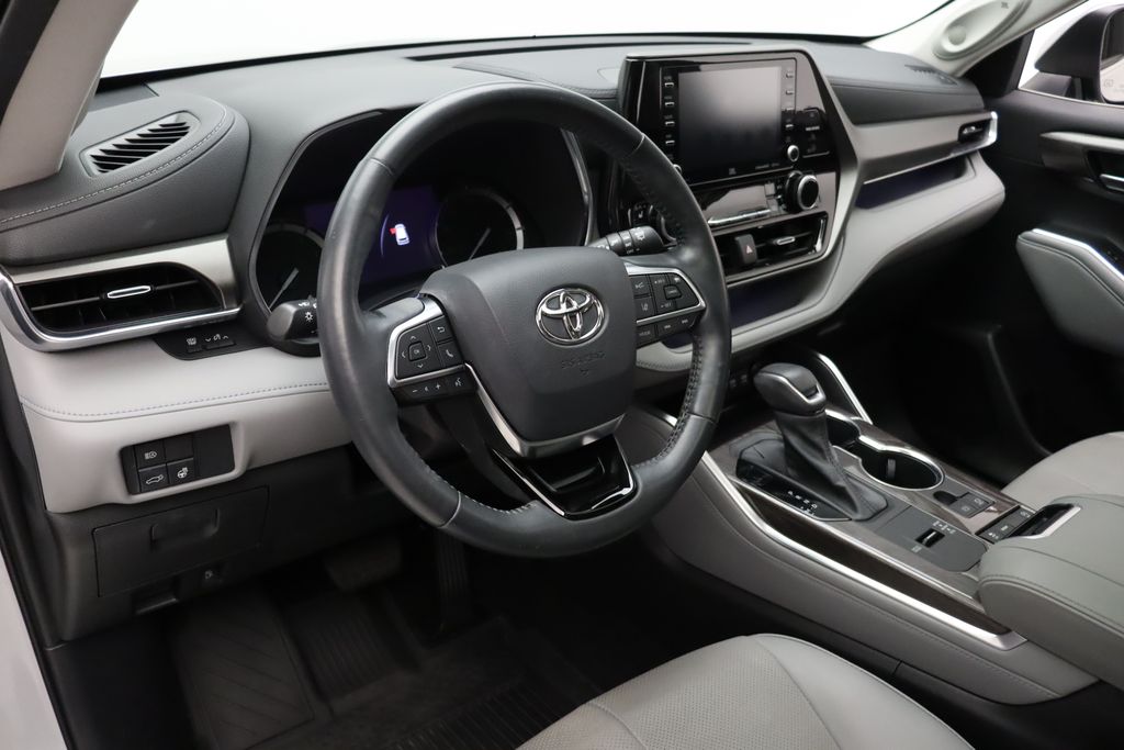 2021 Toyota Highlander Limited 15