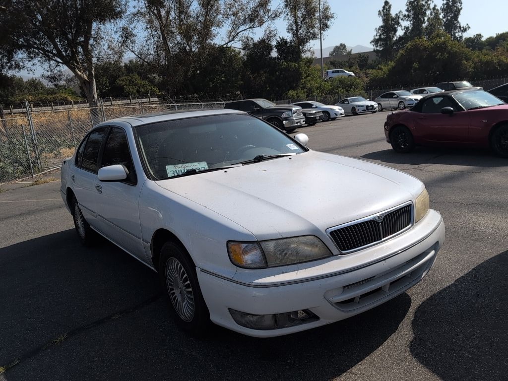 White Platinum 1997 INFINITI I30 FWD Sedan Front-Wheel Drive 5-Speed Manual