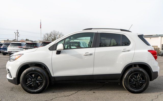 2022 Chevrolet Trax LT - 8