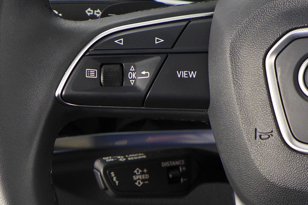 Thumbnail: 2025 Audi Q3 - 30