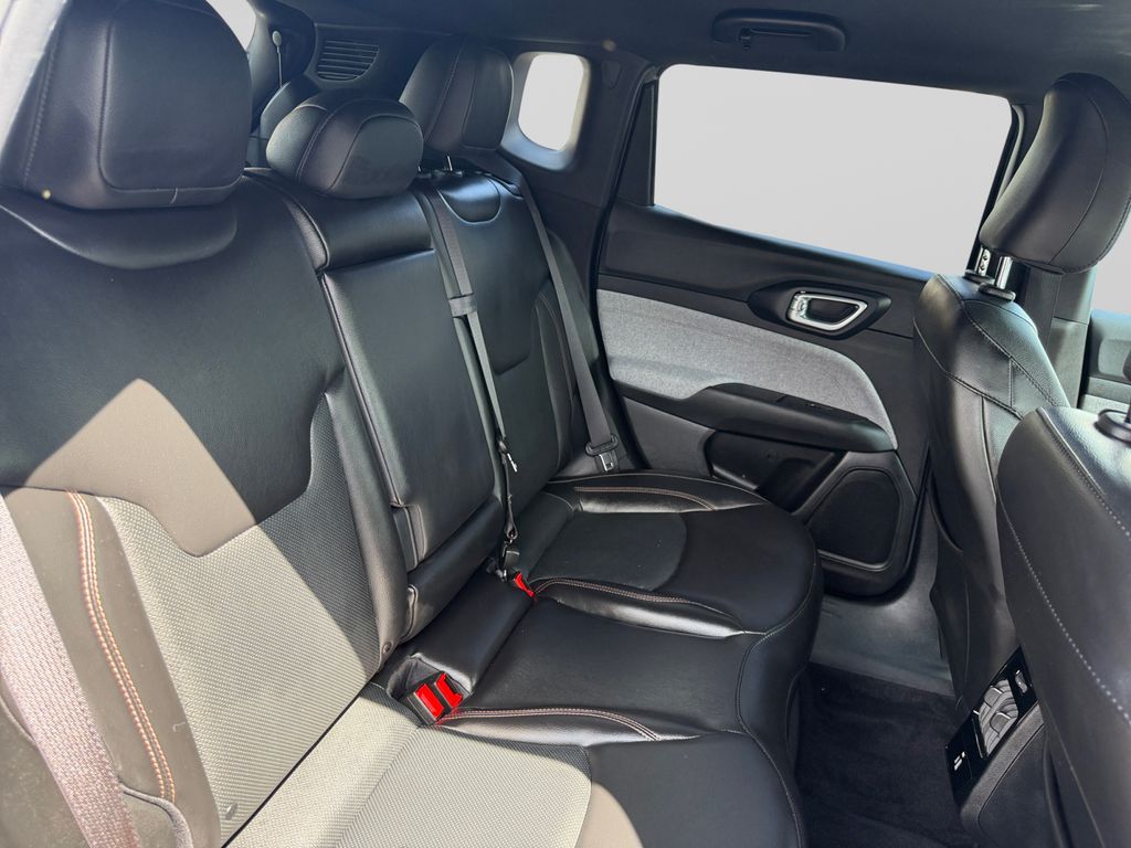2023 Jeep Compass Latitude Lux Gray at South Hills CDJR