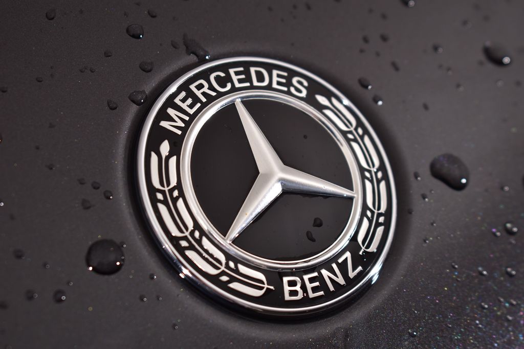 Thumbnail: 2020 Mercedes-Benz GLC - 10