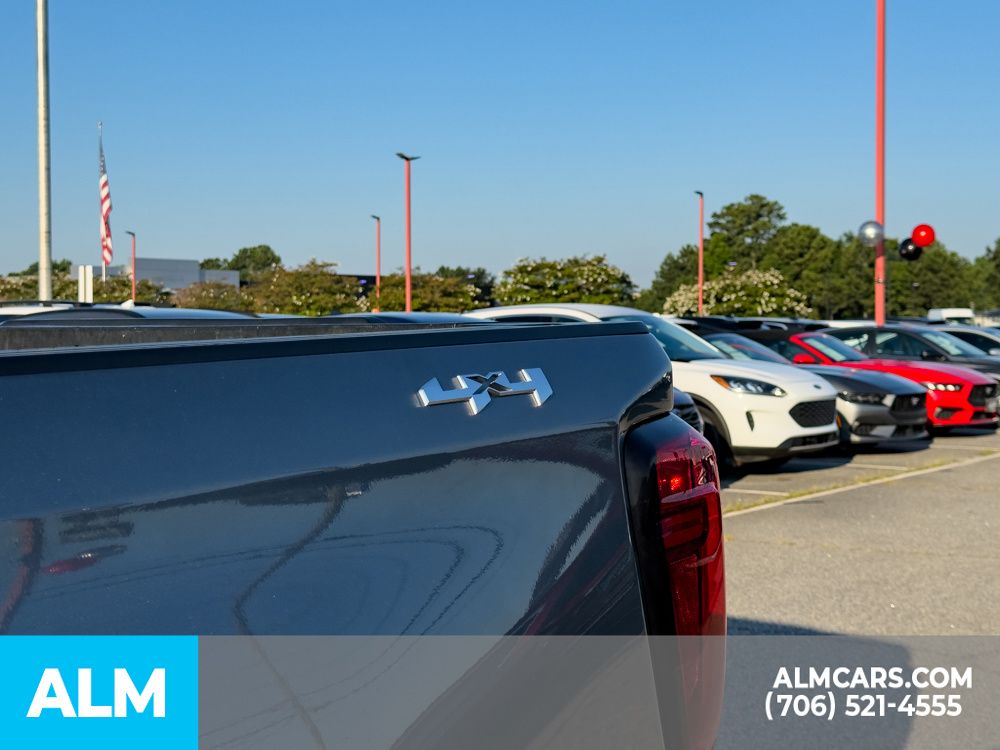 Used 2021  GMC Elevation image 26