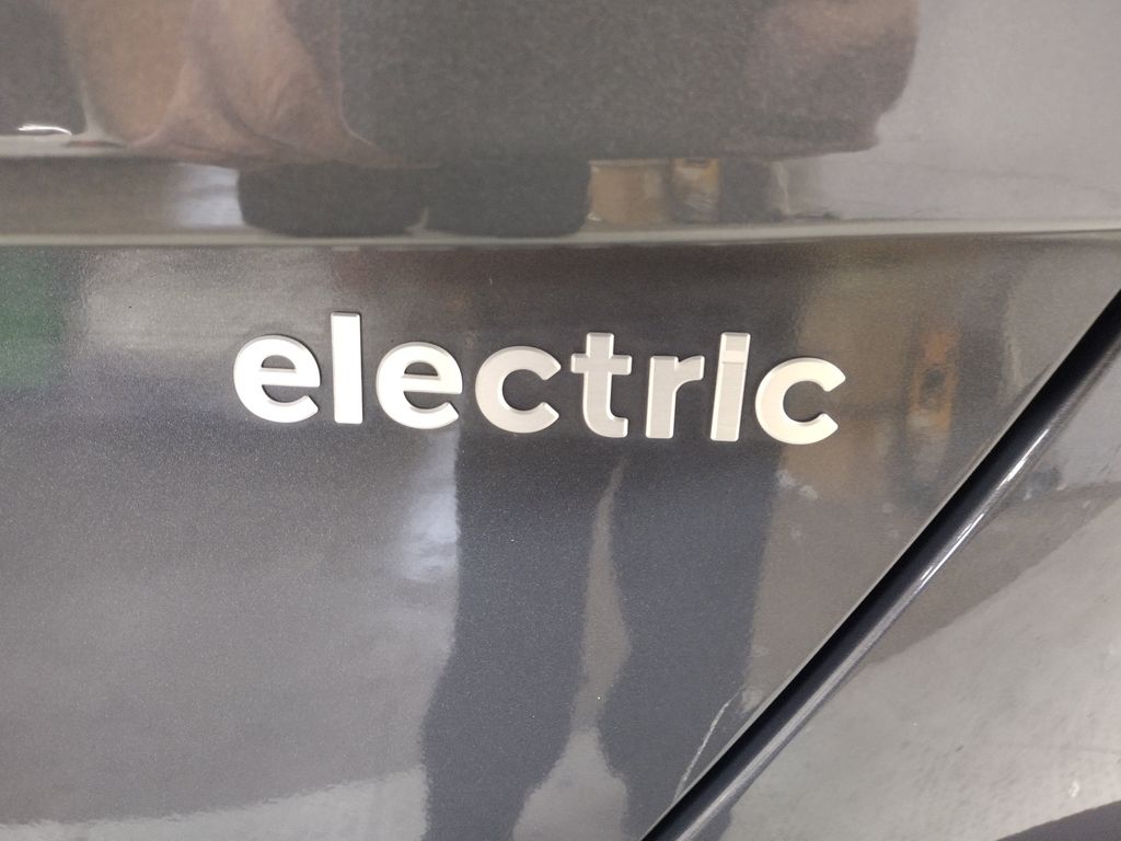 2024 Hyundai Kona Electric SEL