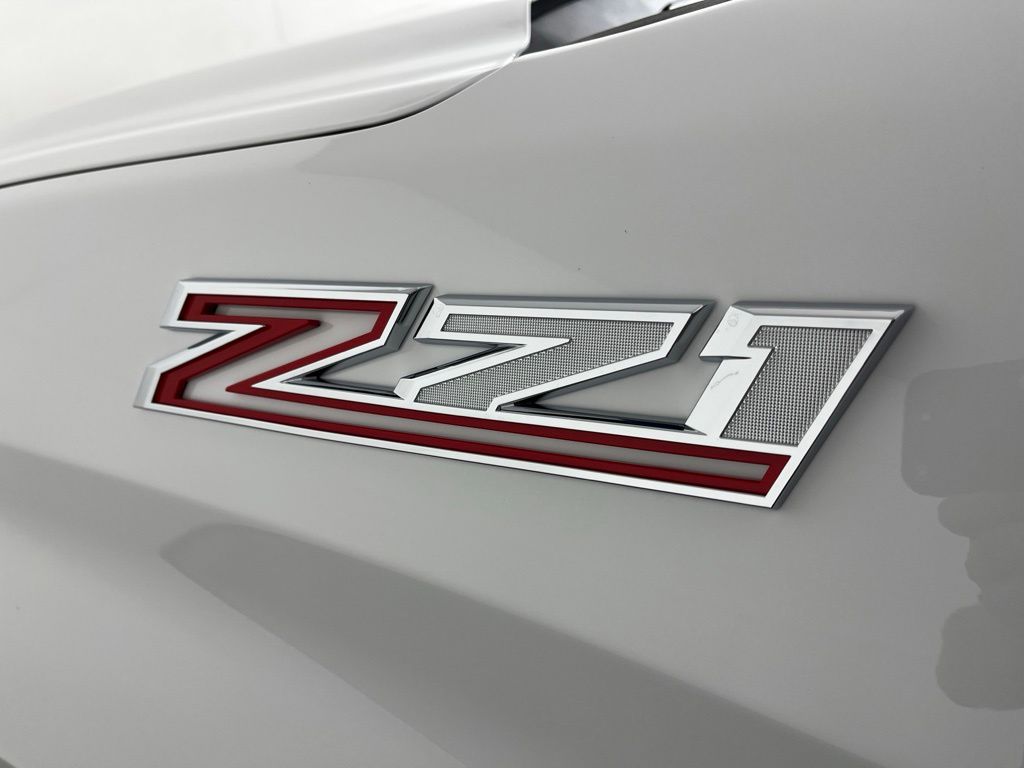 Thumbnail: 2026 Chevrolet Silverado 1500 - 24