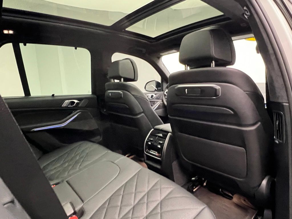 Thumbnail: 2026 BMW X5 - 8