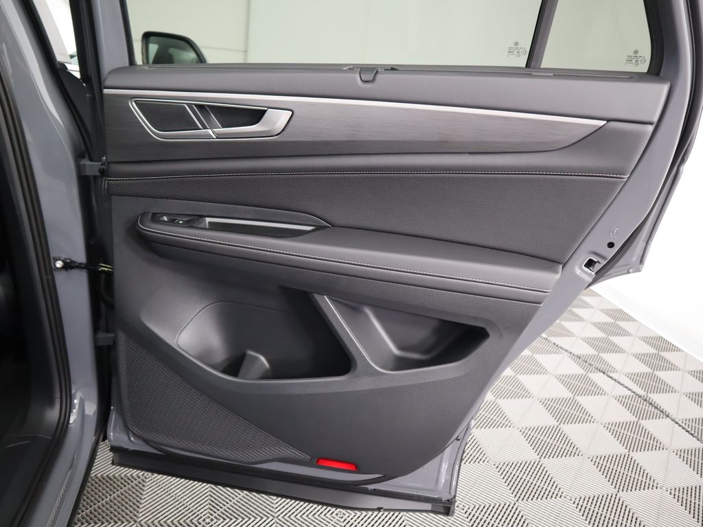 Thumbnail: 2026 Volkswagen Atlas - 27