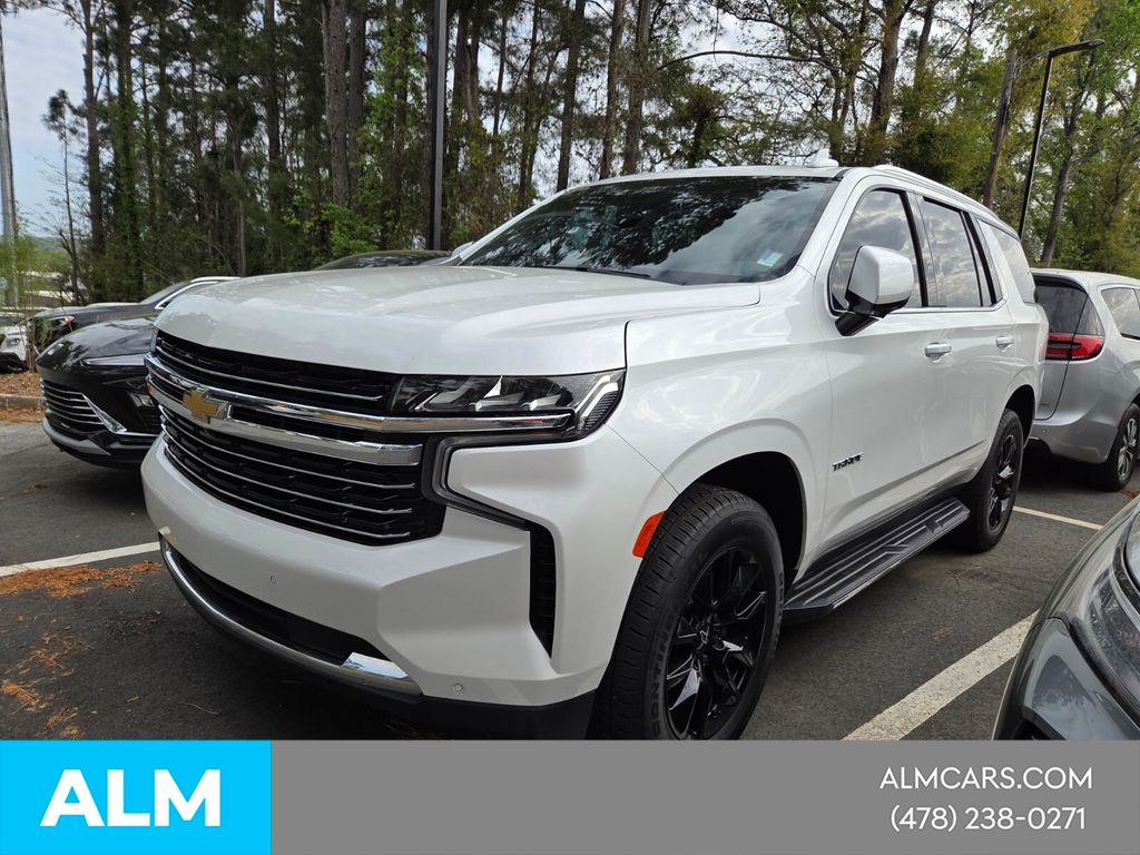 White (Iridescent Pearl Tricoat) 2022 Chevrolet Tahoe LT RWD SUV / Crossover 4X2