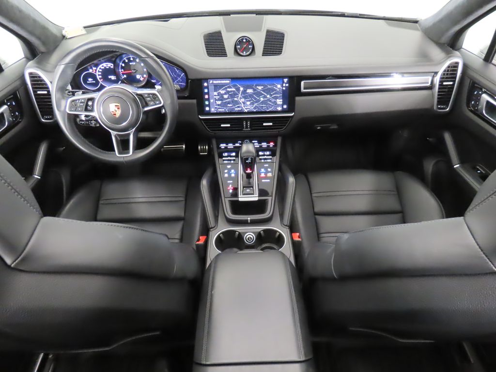 Thumbnail: 2022 Porsche Cayenne - 15