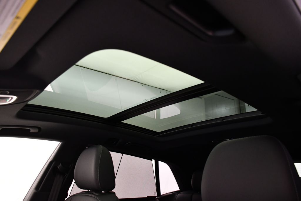 Thumbnail: 2026 Audi Q8 - 17