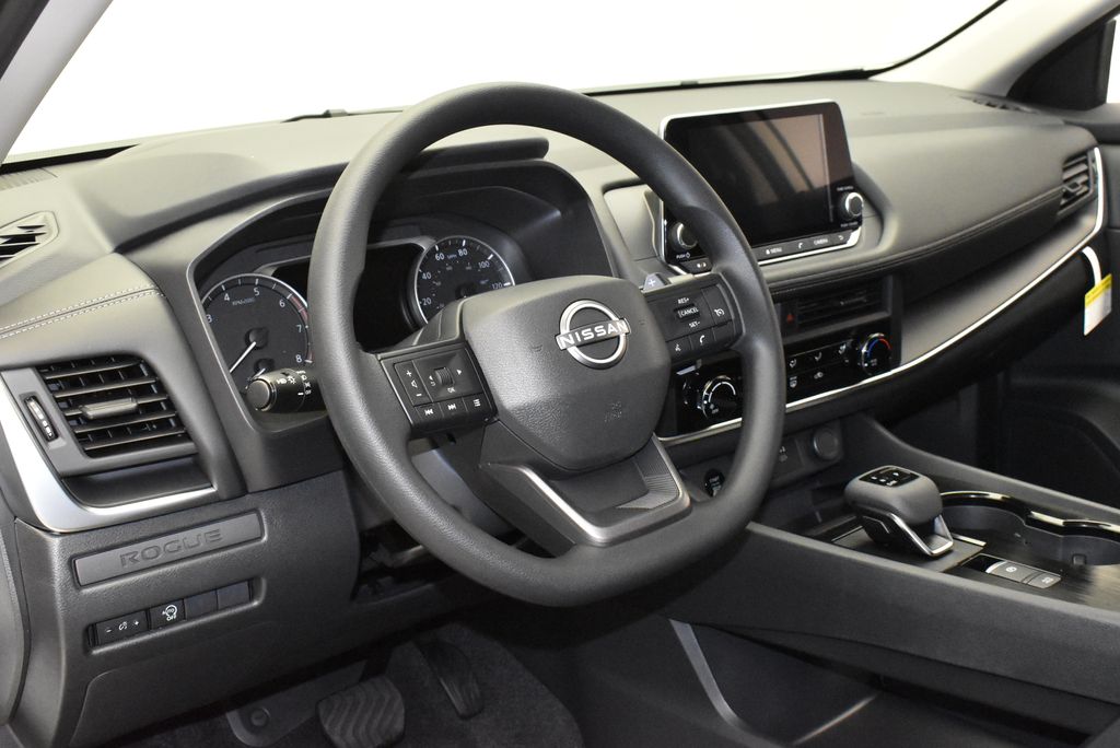 Thumbnail: 2026 Nissan Rogue - 14