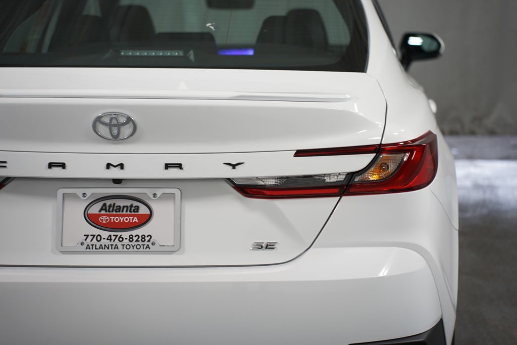Thumbnail: 2025 Toyota Camry - 10
