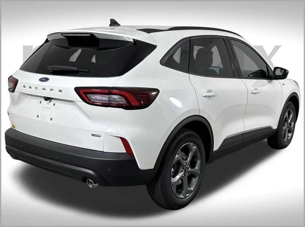 2025 Ford Escape ST-Line photo 12