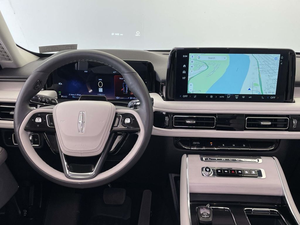 2026 Lincoln Aviator Reserve White at Phil Fitts Ford