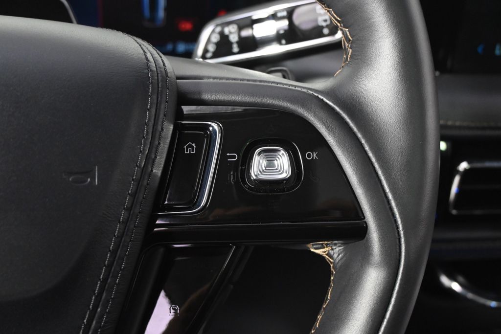 New 2026 White Lincoln Reserve image 36